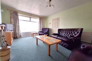 Lounge/Diner- click for photo gallery